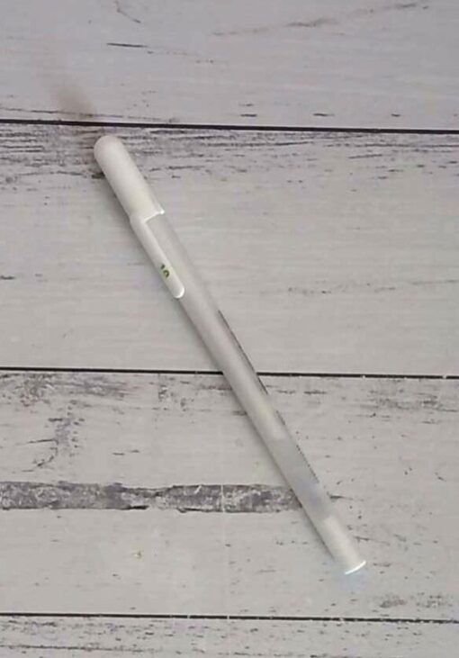 White Gelly Roll pen